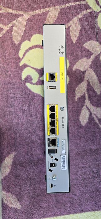 Router cisco C881