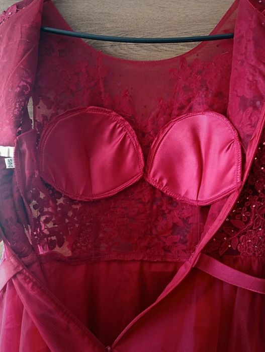 Rochie roșie scurtă