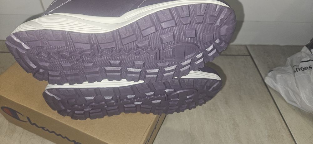 Чисто нови боти, номер 35