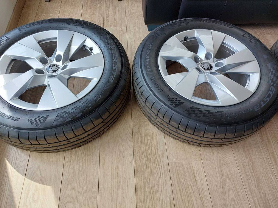 Нови летни гуми Kumho Ecsta PS71 SUV 215/65/17