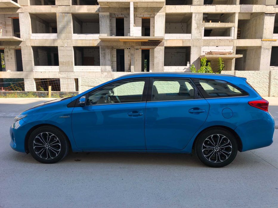 Toyota Auris 2014 Hybrid Touring Sports