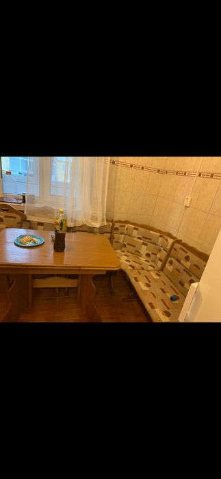 Inchiriez apartament 3 camere