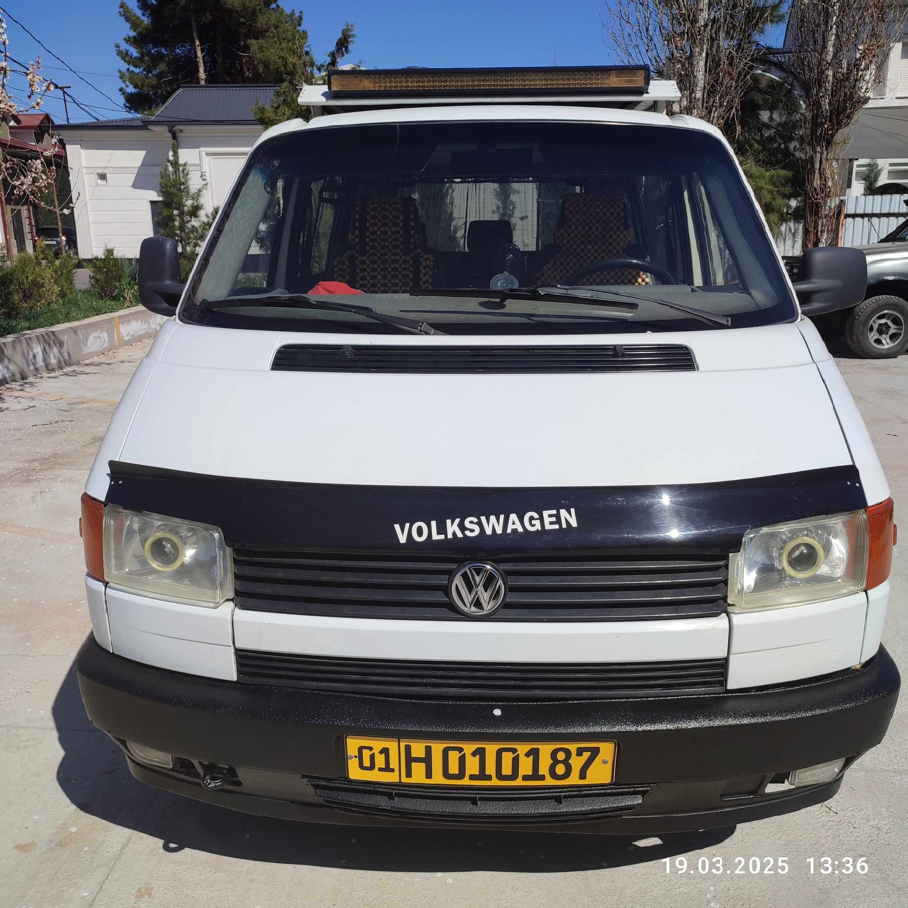 Микроавтобус VOLKSWAGEN T4
