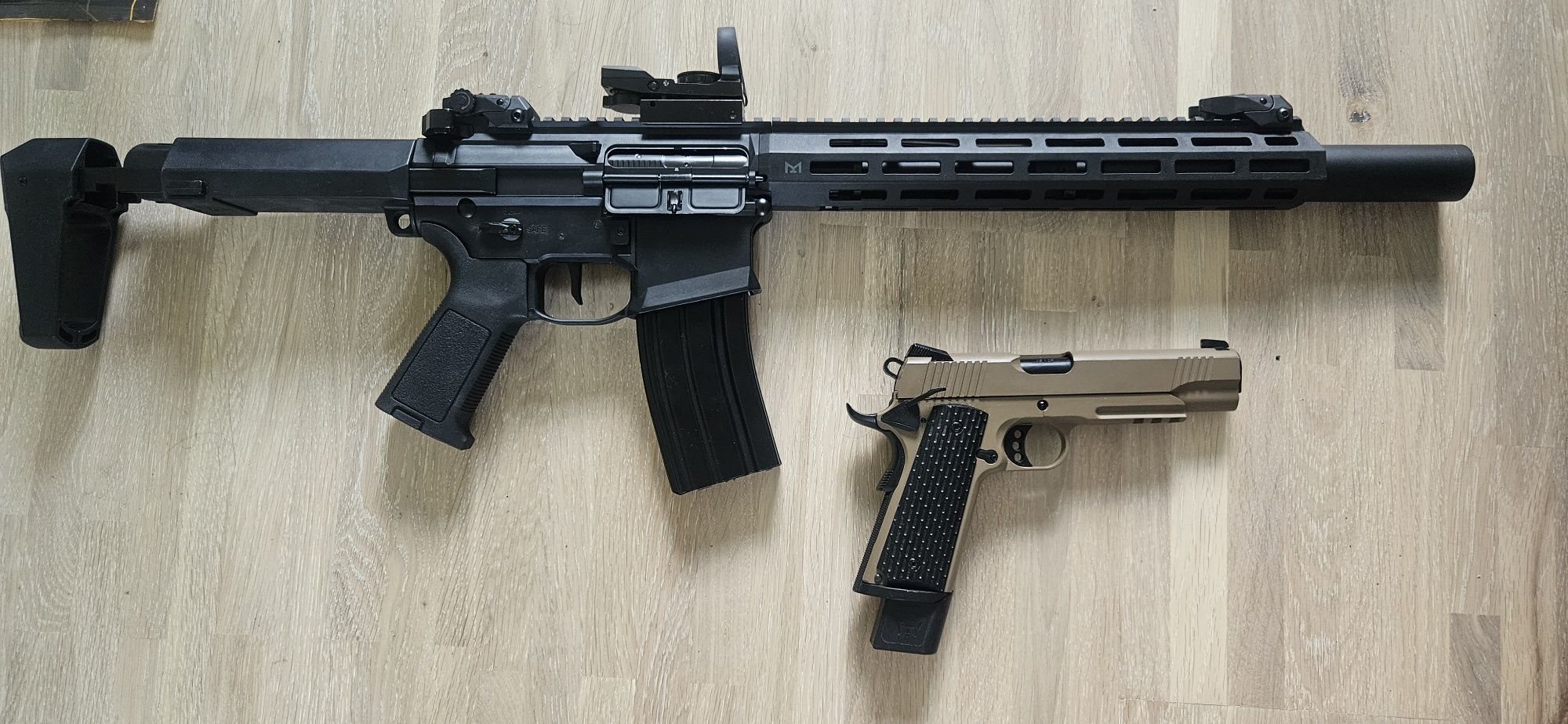 Pușcă airsoft și pistol ,setul complet