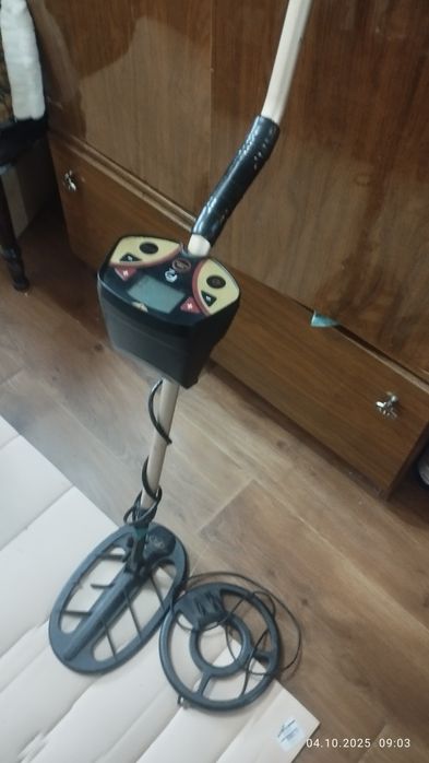 Продам металоискатель Фишер ф2