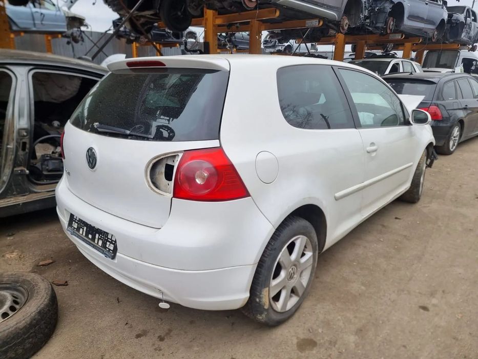 motor fara anexe cutie de viteze viteza manuala  5 trepte  timonerie  clapeta acceleratie alternator electromotor compresor clima rampa injectoare pompa abs frana tulumba  fuzeta etrier calaret punte spate jug motor Vw Golf 5, an 2008, motor 1.4 benzina,