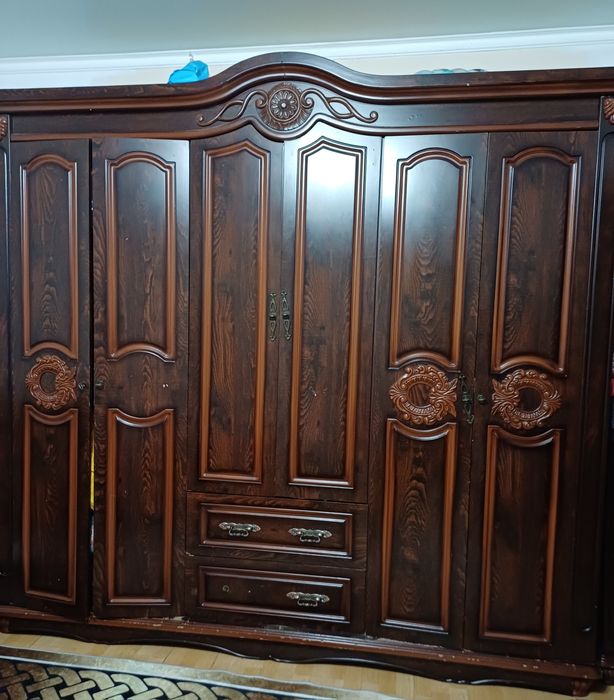 Спальный гарнитур