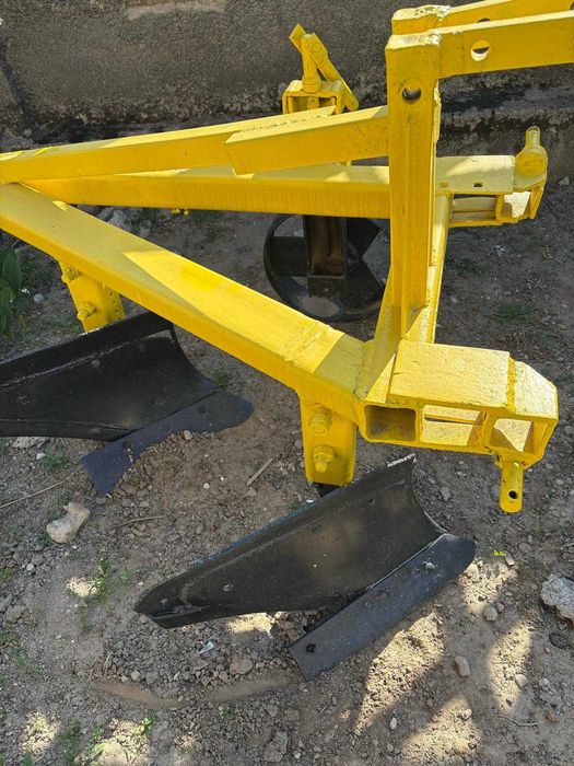 Vând plug agricol 2 trupițe brazde