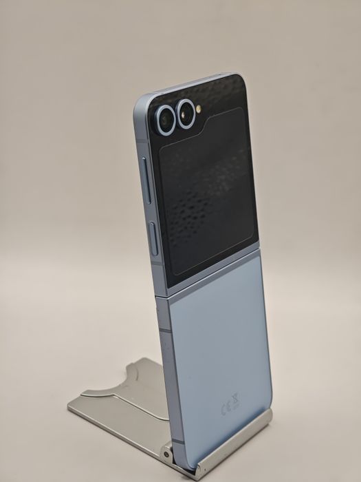 Samsung Galaxy Flip 6 5G