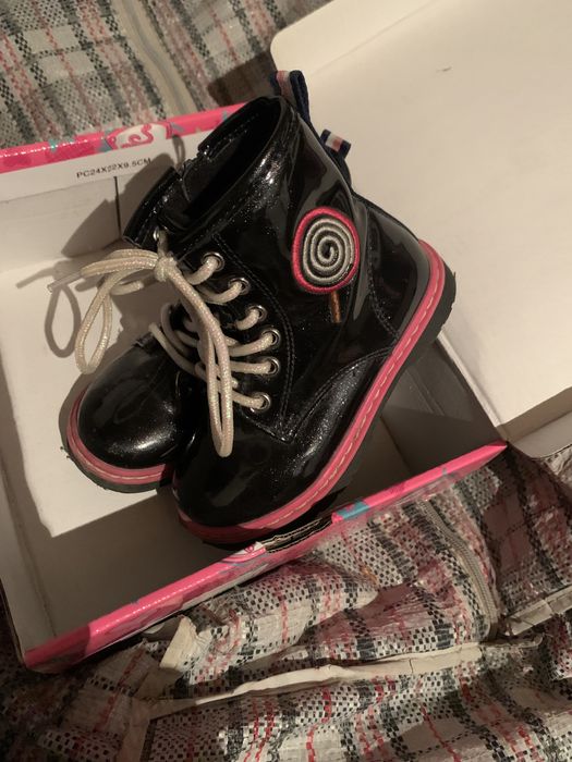 Десять пар детской обуви всего за 29000