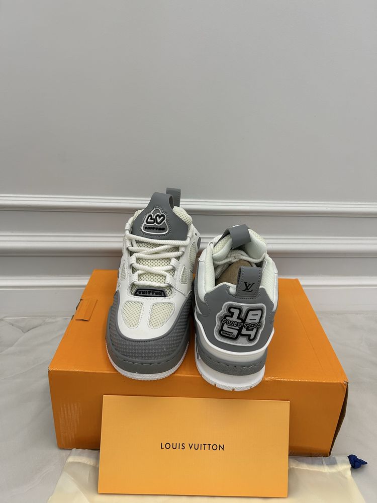 Adidasi Louis vuitton (marime 42)