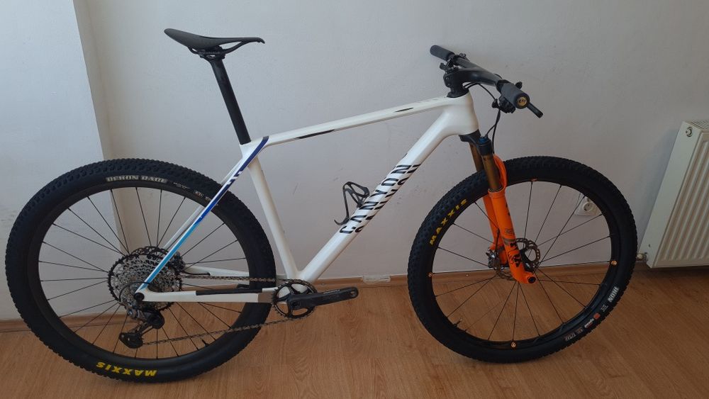 Canyon carbon 8,3 kg