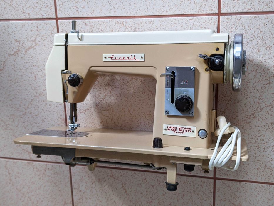 Шевна машина Лучник LUCZNIK шивашка отлична ретро антика