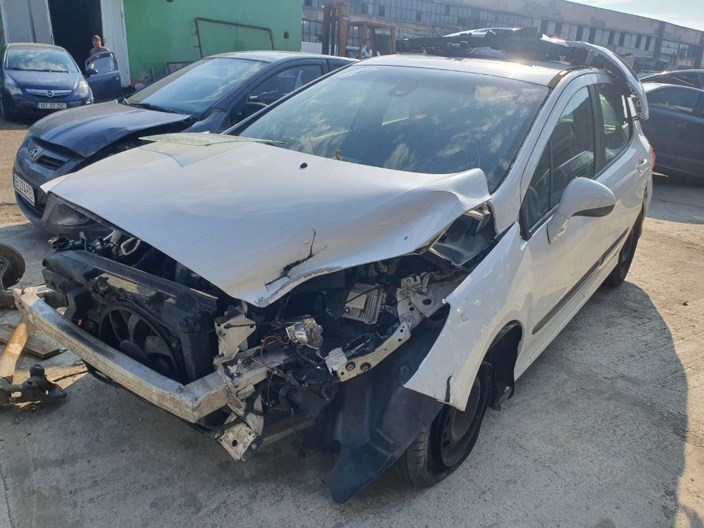 carenaj stop far lampa tripla praguri fuzeta brat bascula stanga dreapta fata spate peugeot 308  motor 1.6hdi 90CP cod 9HX dezmembrez dezmembrari