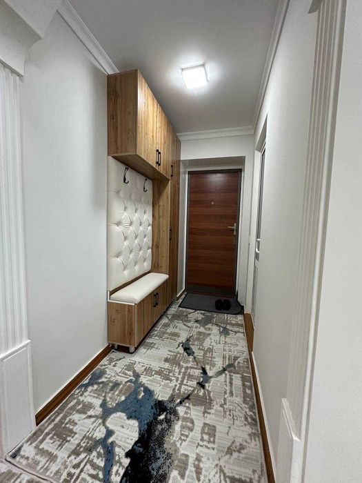 Срочно Самарканд марказида 2  этажда 3 хонали квартира сотилади