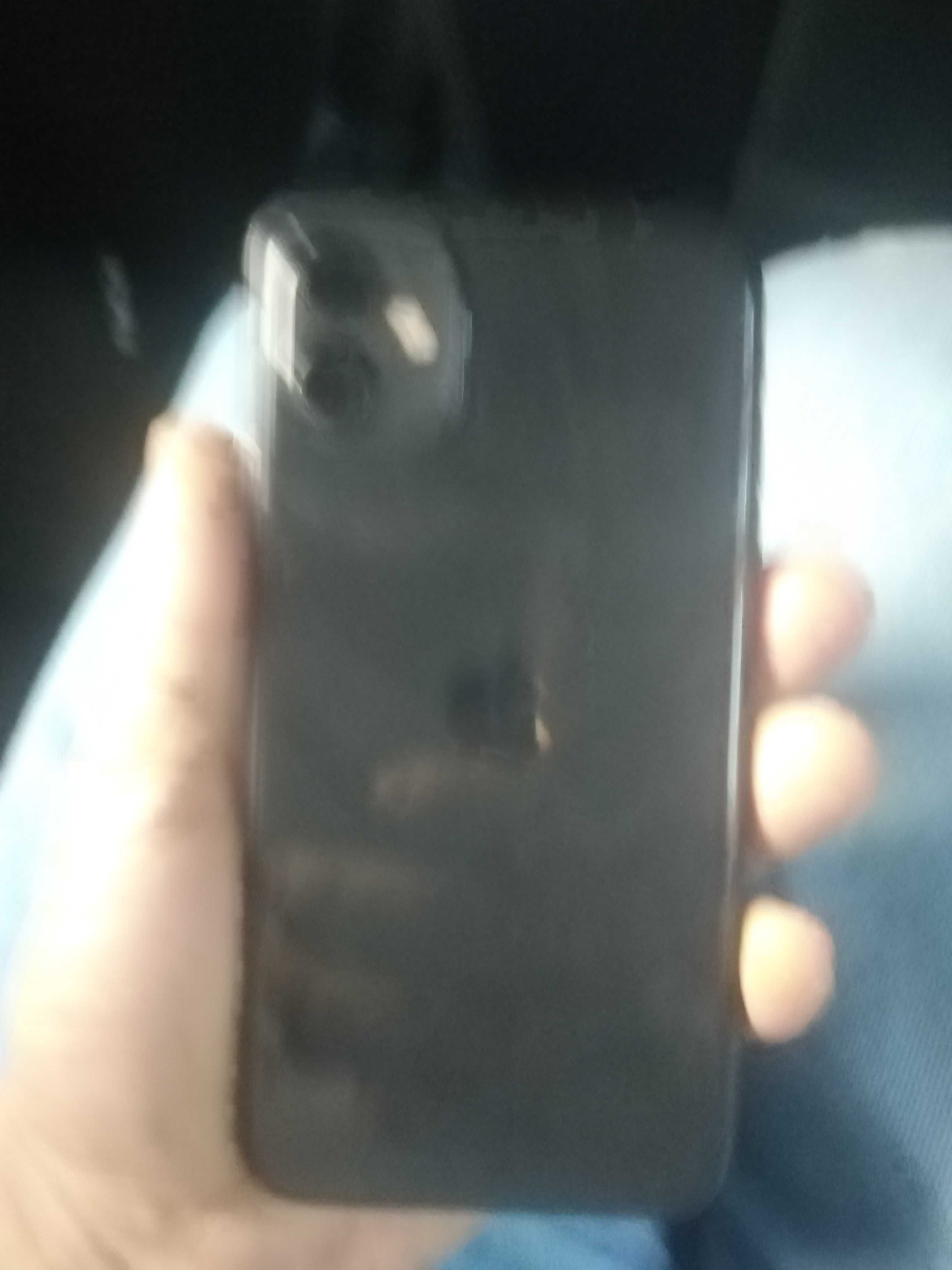 Iphone 11 srochna sotiladi