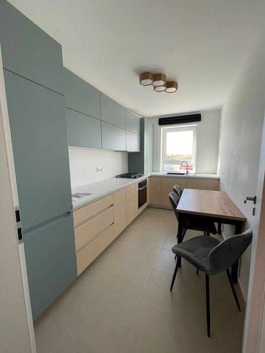 De închiriat apartament cu 2 camere