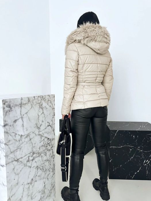 Уникален модел яке