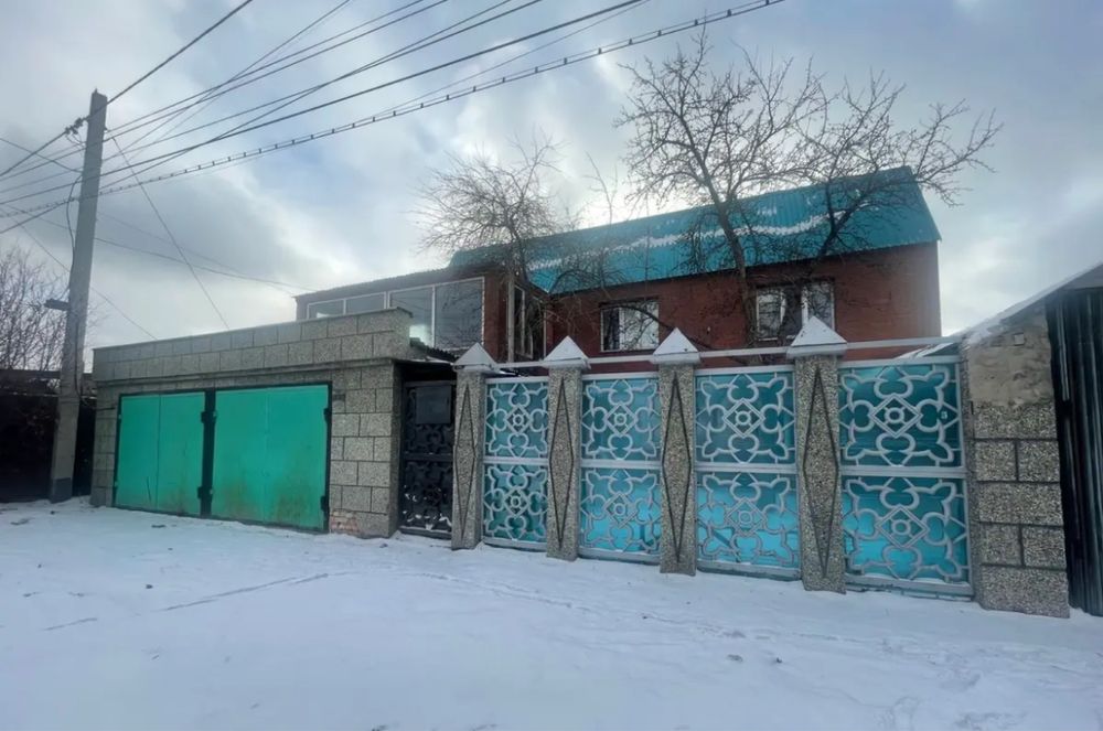 Продам 2х этажный котедж