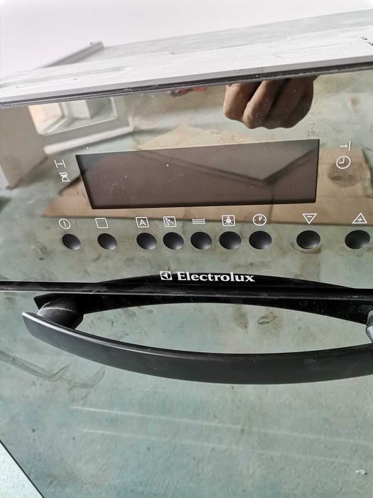 Фурна за вграждане Electrolux Profesional