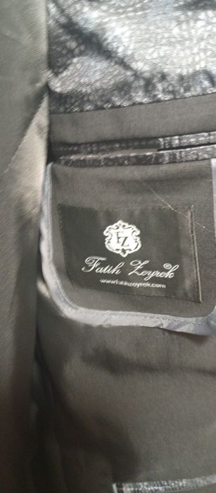 Sacou de lux Fatih Zeyrek, mărime 56, impecabil!
Brand premium, 88% lâ