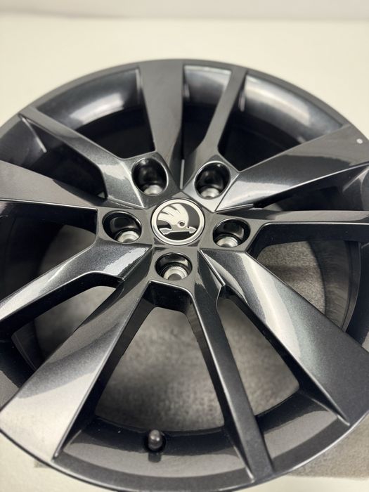 Jante originale Skoda Octavia pe 17