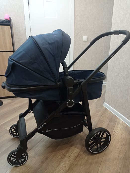 Сдам в аренду удобную и современную детскую коляску .
