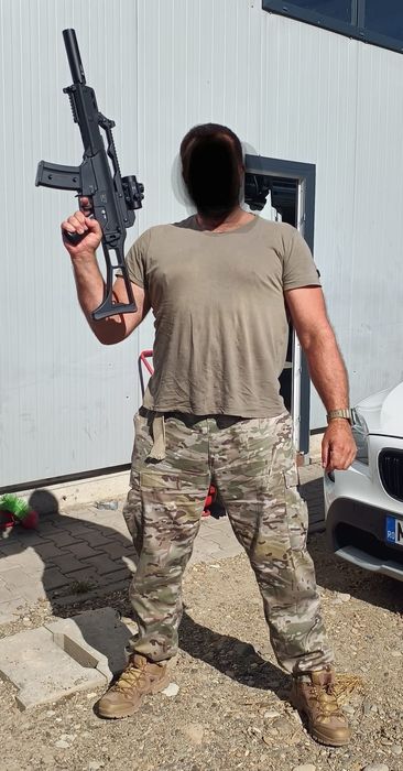 Vând AAirsoft electrica SLV 36 perfect funcțională cu Reddot