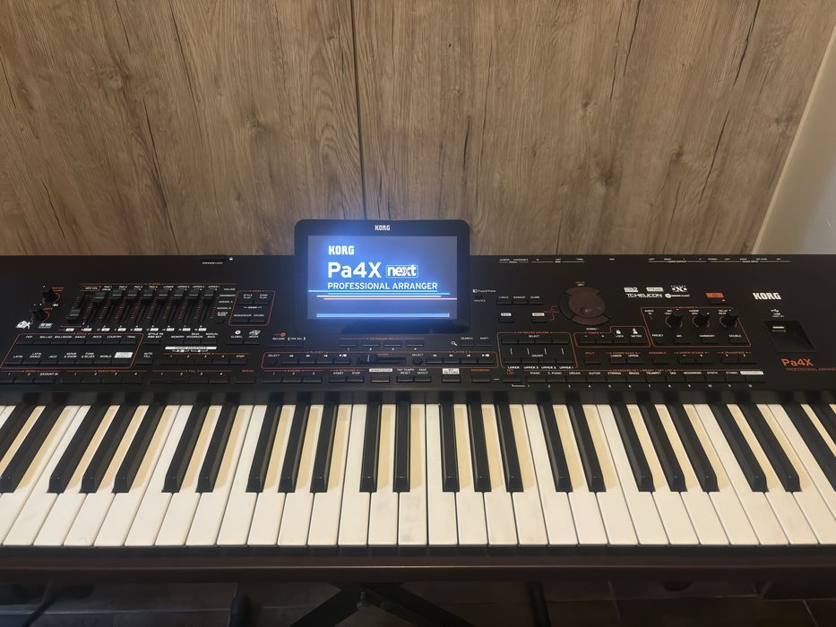 Korg pa4x pro 76