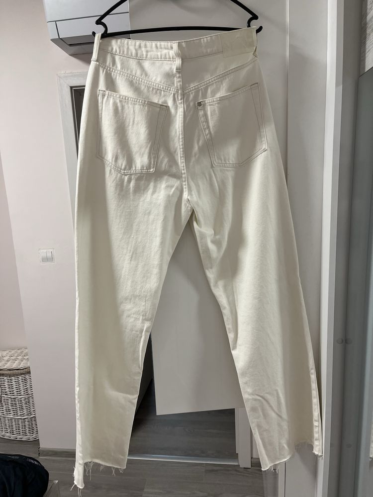 Дънки бял цвят - H&M