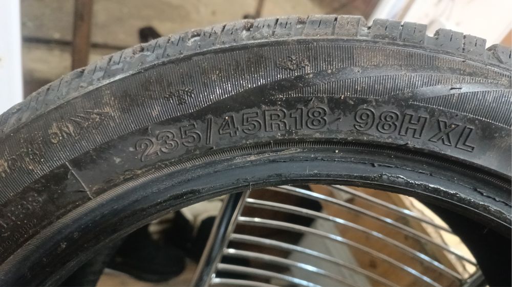 Шины зимние в отличном состоянии