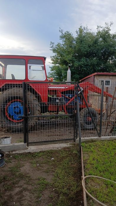 Autoutilitara tractor