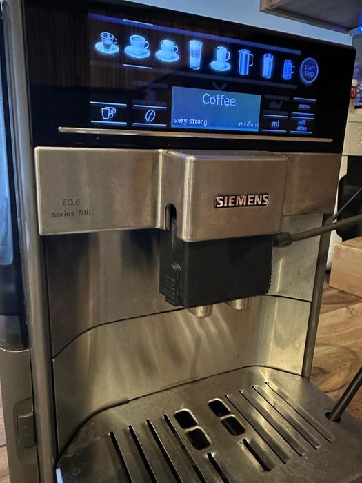 Espresor Siemens EQ 6 plus seria 700