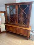 Comoda si vitrina vintage de vanzare