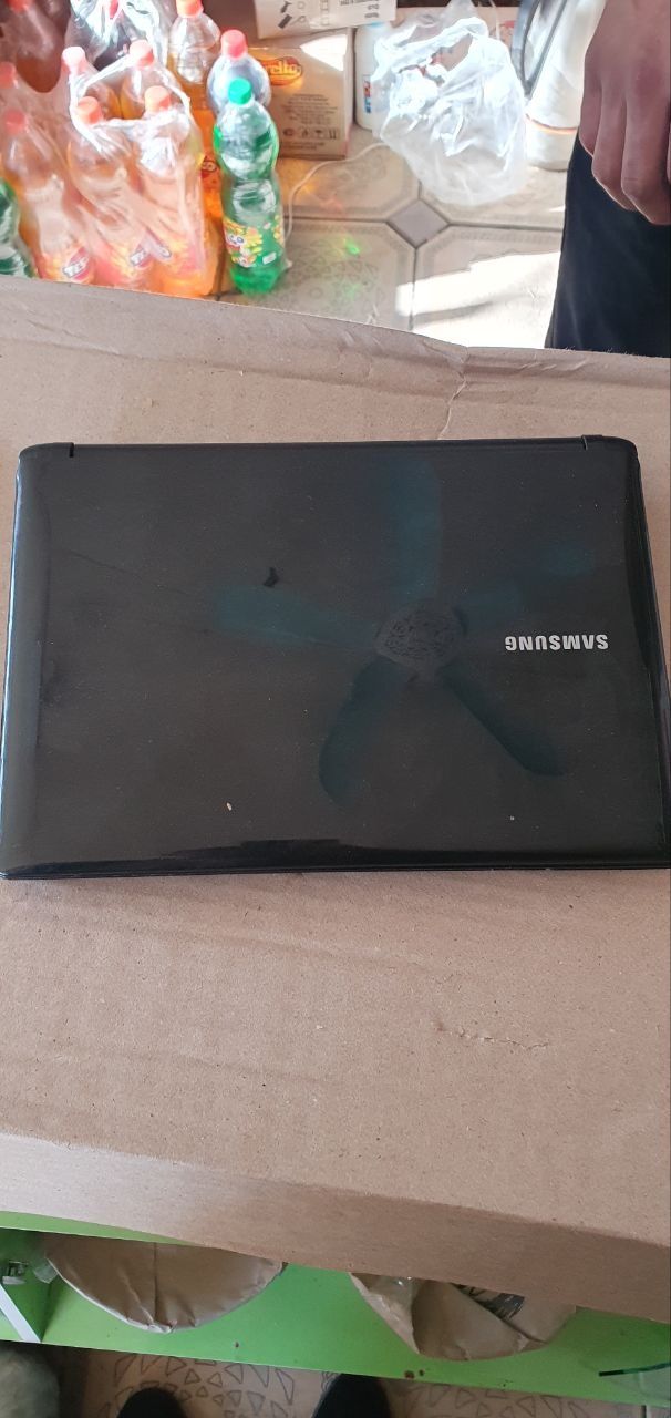 Samsung netbook sotiladi