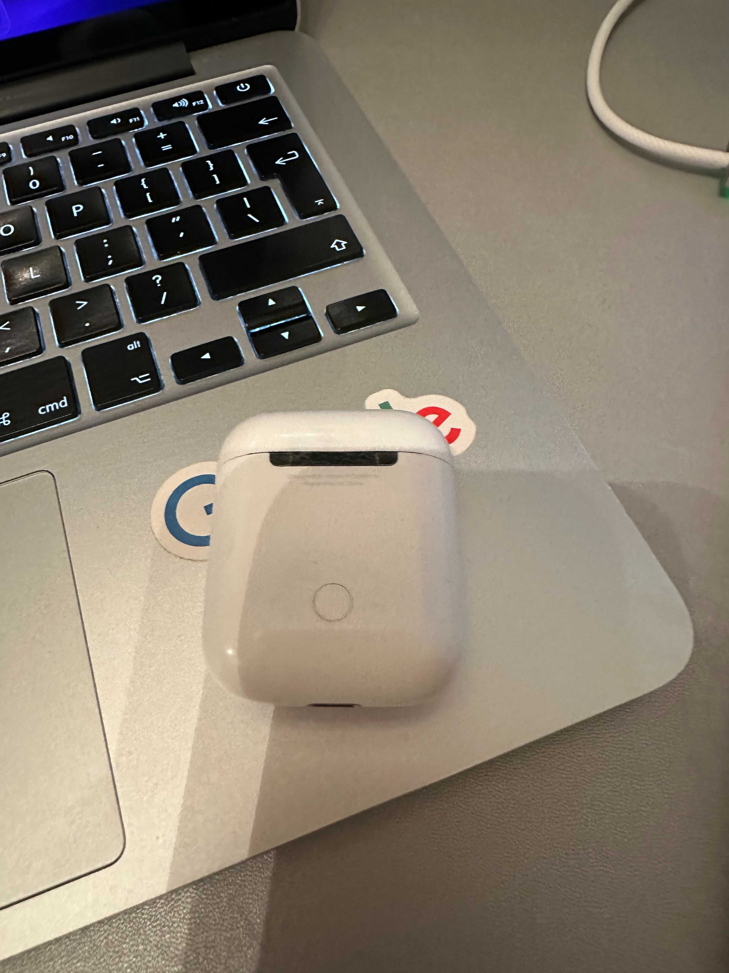 AirPods 2 Series /GT2D79V8LX2Y / Apple Original