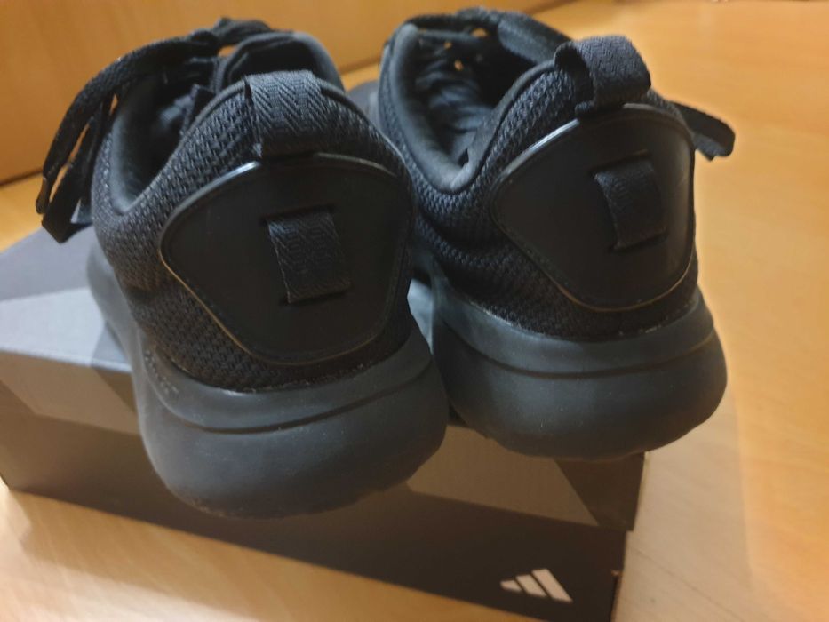 Adidasi originali Adidas Cloudfoam Lite Racer nr.40