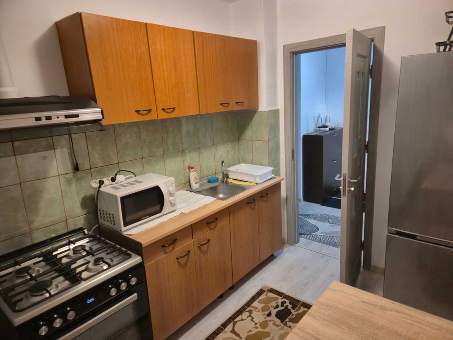 Apartament 2 camere de inchiriat termen lung. Tomis Nord Rovere