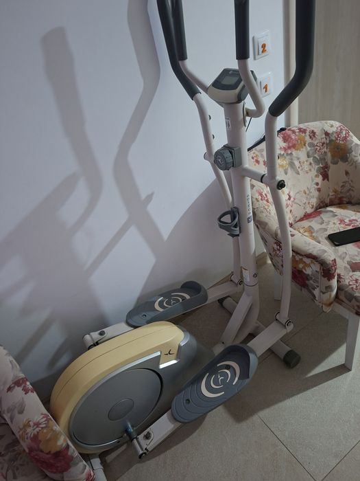 De vânzare bicicleta fitnes