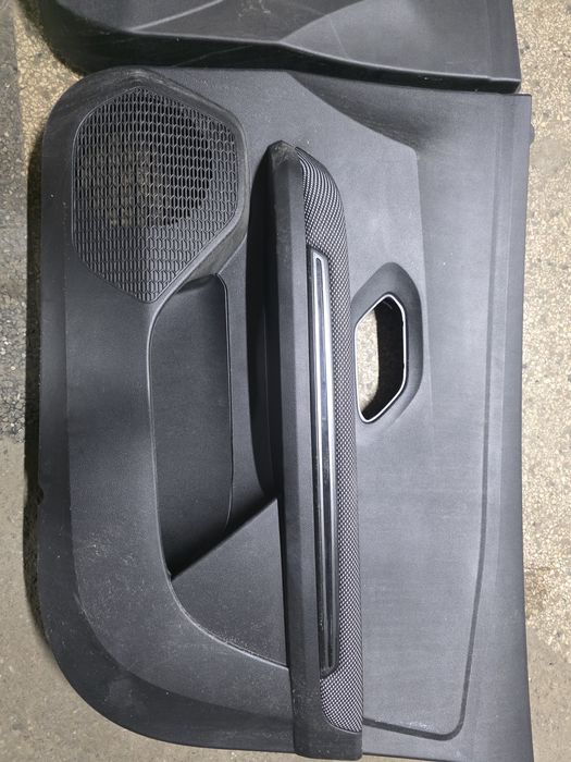 Panouri usi logan sandero 3