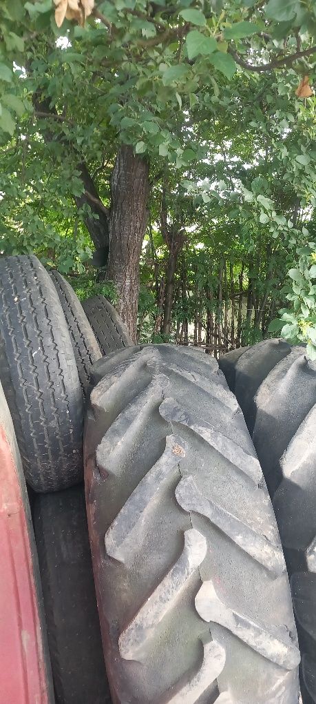 roti de u650 model de combina,și la schimb cu  Dacia papuc 2 locuri