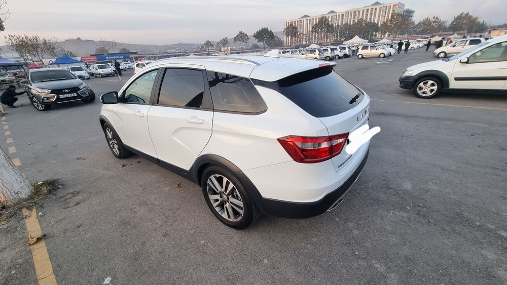 Lada vesta sw cross 1.6 mexanika