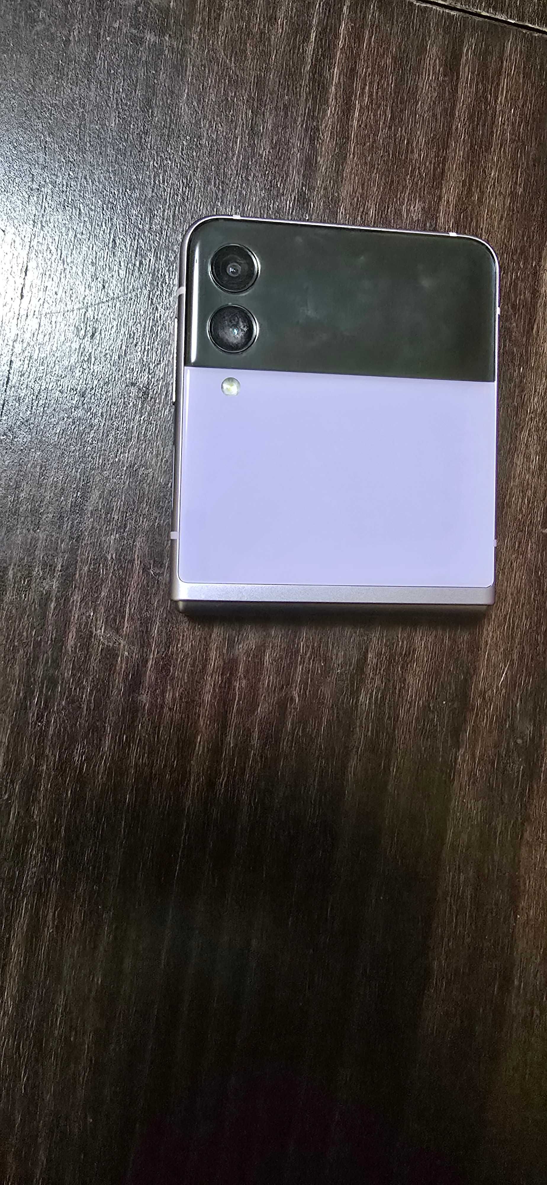 SAMSUNG Galaxy Flip 3 5G
