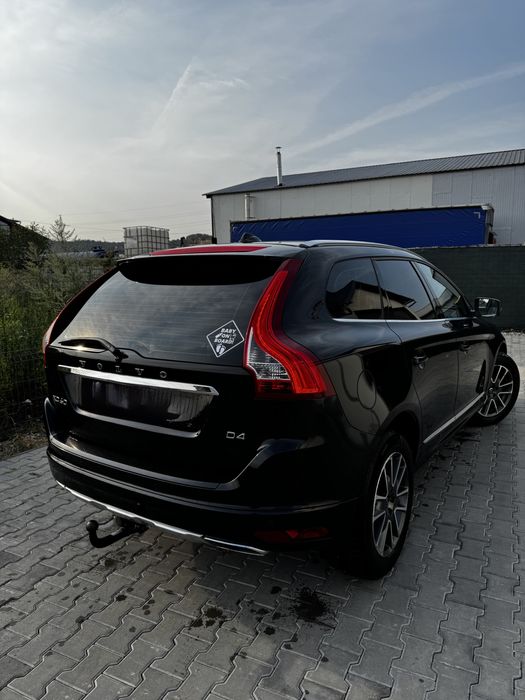 ANUNȚ DE VÂNZARE – Volvo XC60 D4 181 CP Automată