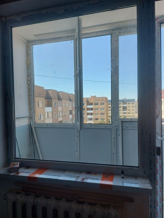 Продам пластиковое окно