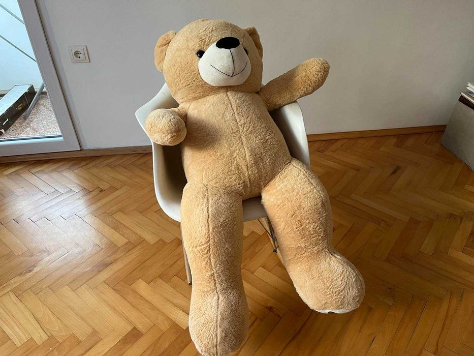 Огромен нов плюшен мечок