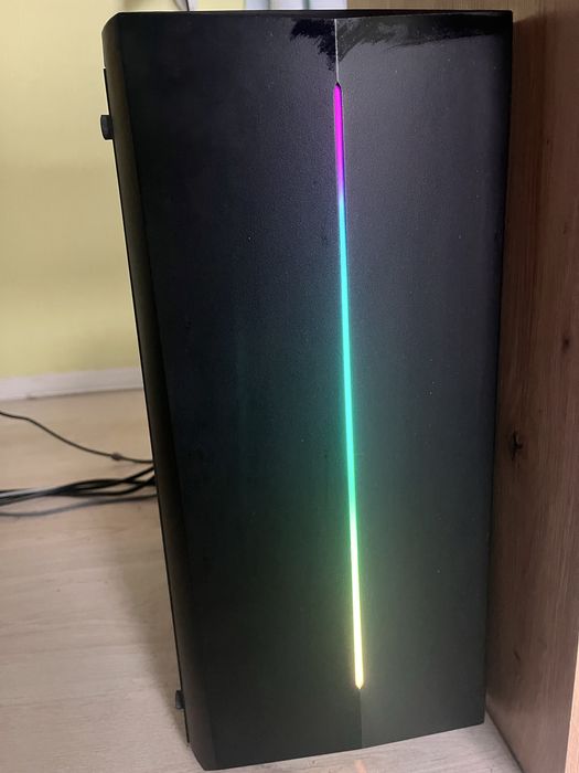 Продавам геймърски компютър