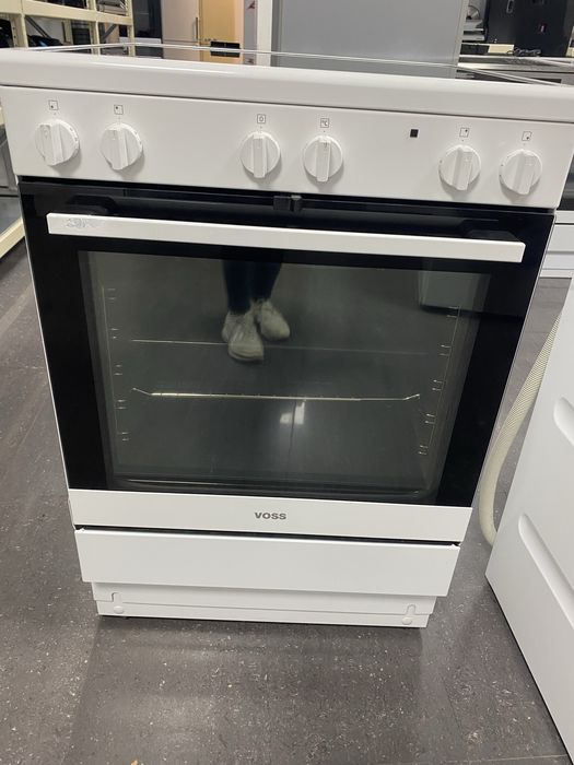 Свободностояща печка VOSS Electrolux