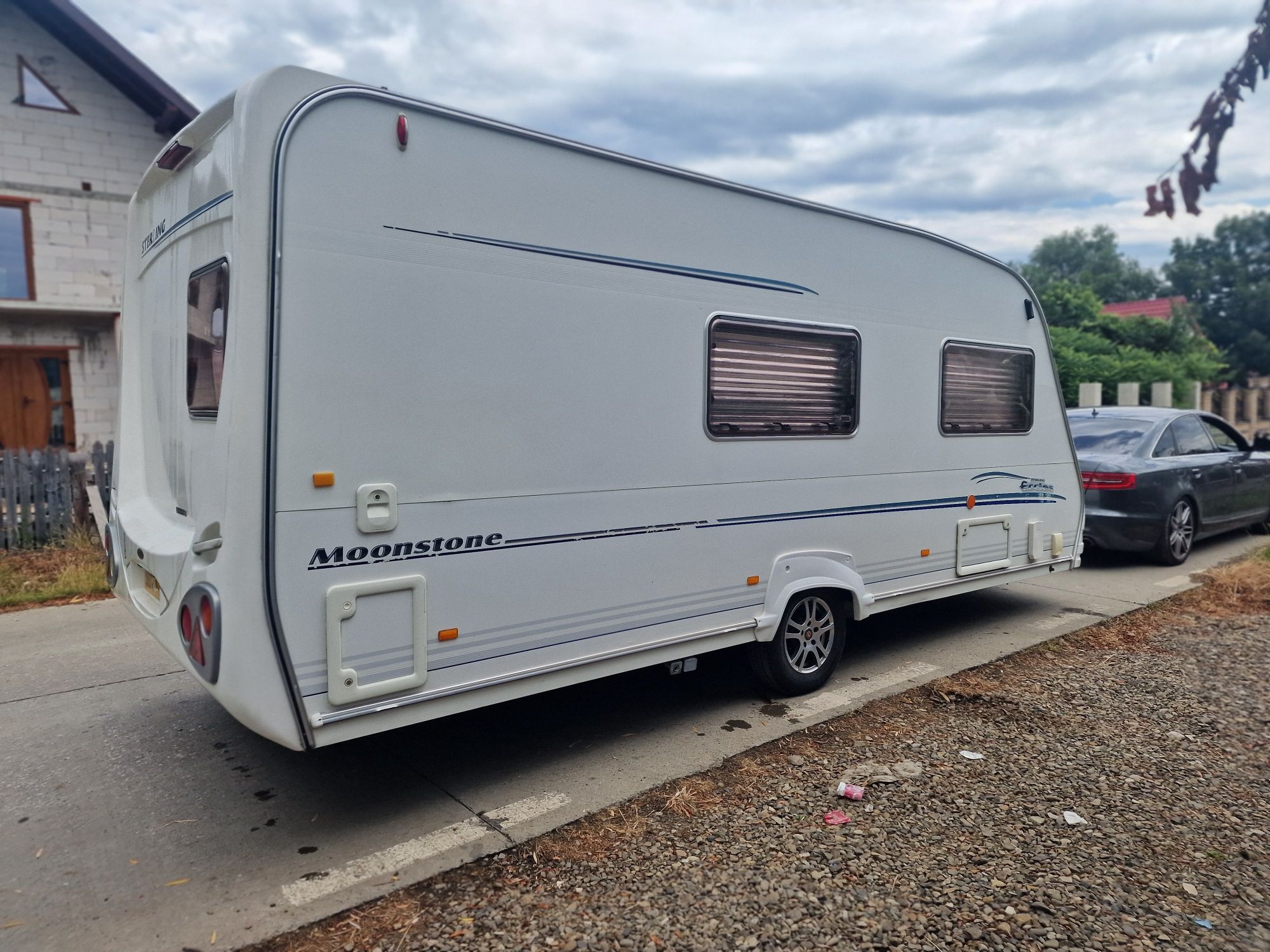 Rulota caravana sterling eccles