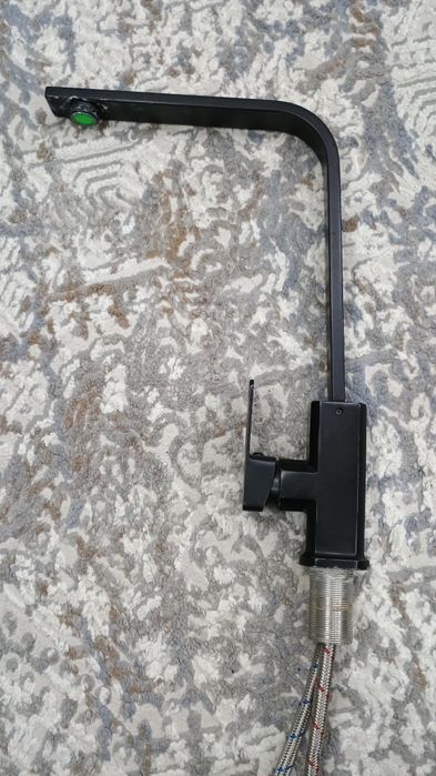 Семиситель сотилади